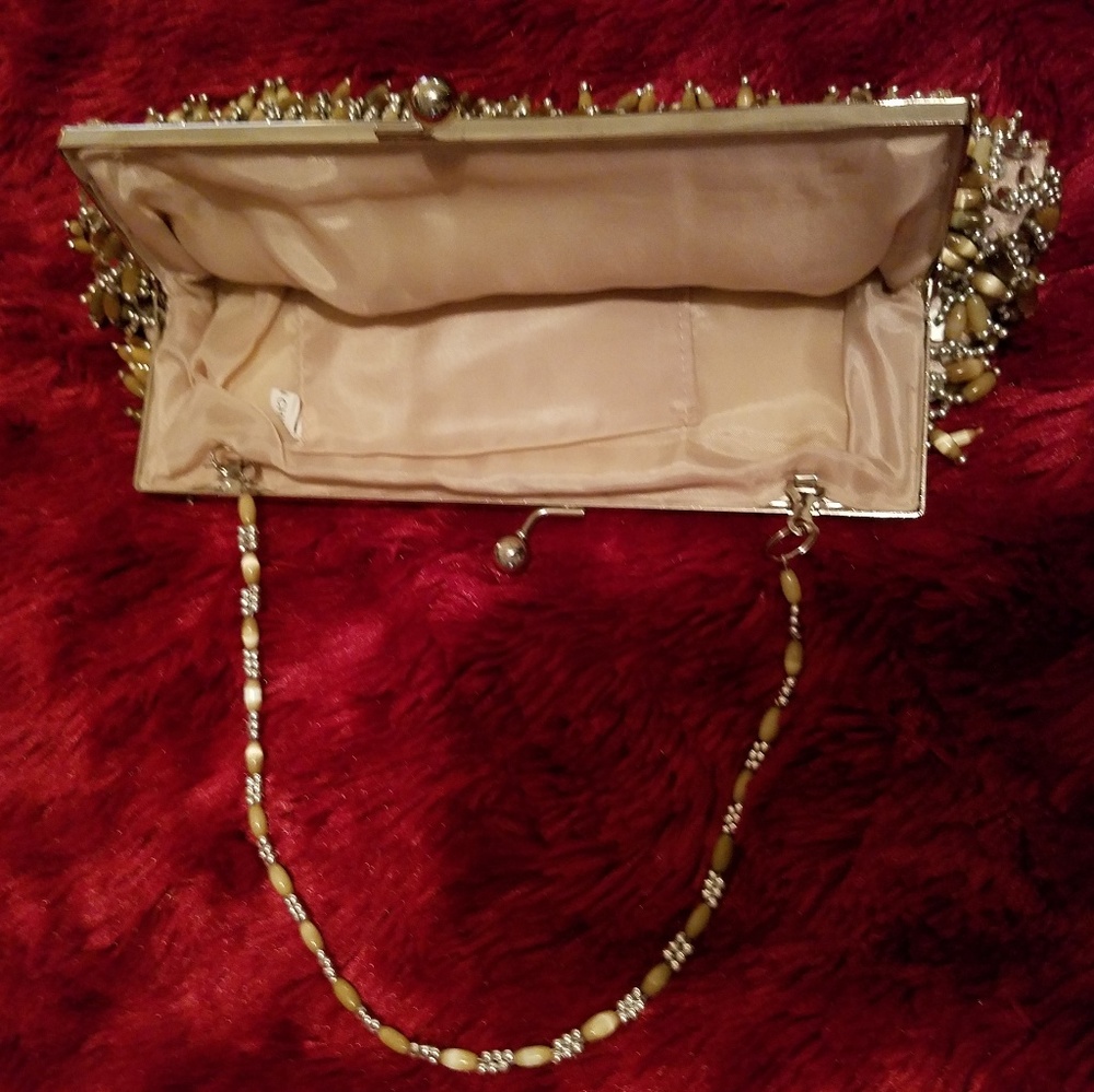 Purse - Picture 2 of 3
